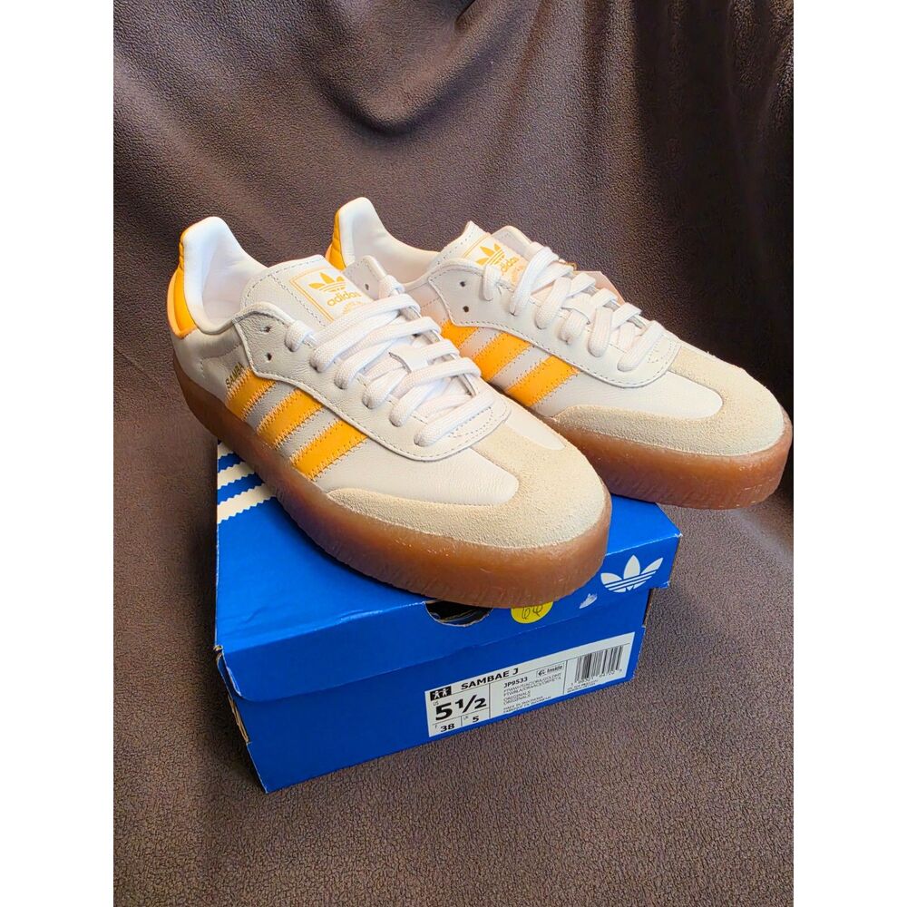 Adidas Sambae J JP9533 Big Kids 5.5 Cloud White Acid Orange Gum Sneakers NIB